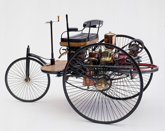 Репліка «Motorwagen» 1885 року