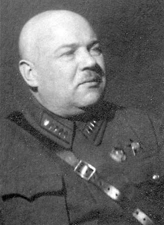 Голова Військової колегії Верховного суду СРСР Василь Ульріх (1889-1951). У 1924-48 роках - головуючий на більшості гучних судових процесів періоду сталінських репресій. Помер від інсульту.